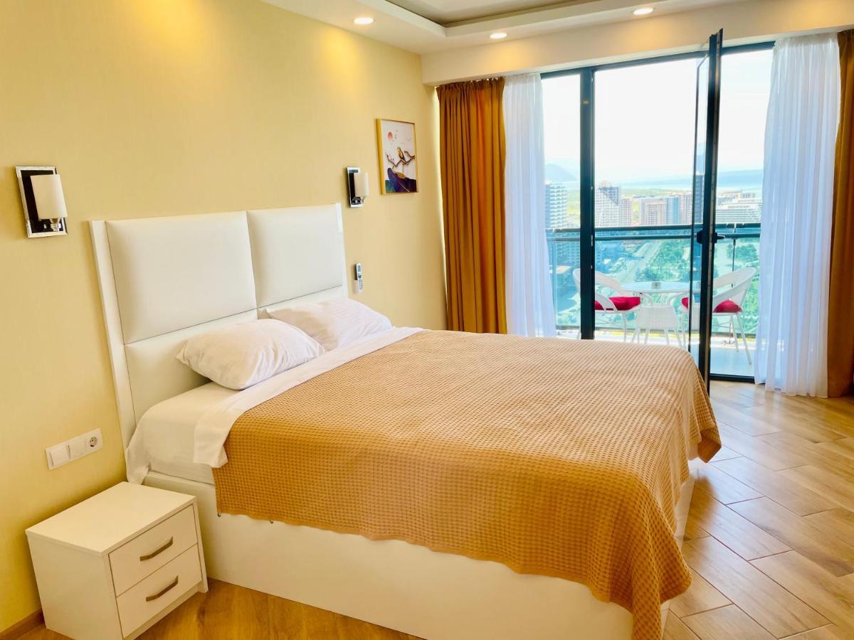 Sea View Apartments Orbi Beach Tower Batumi Esterno foto