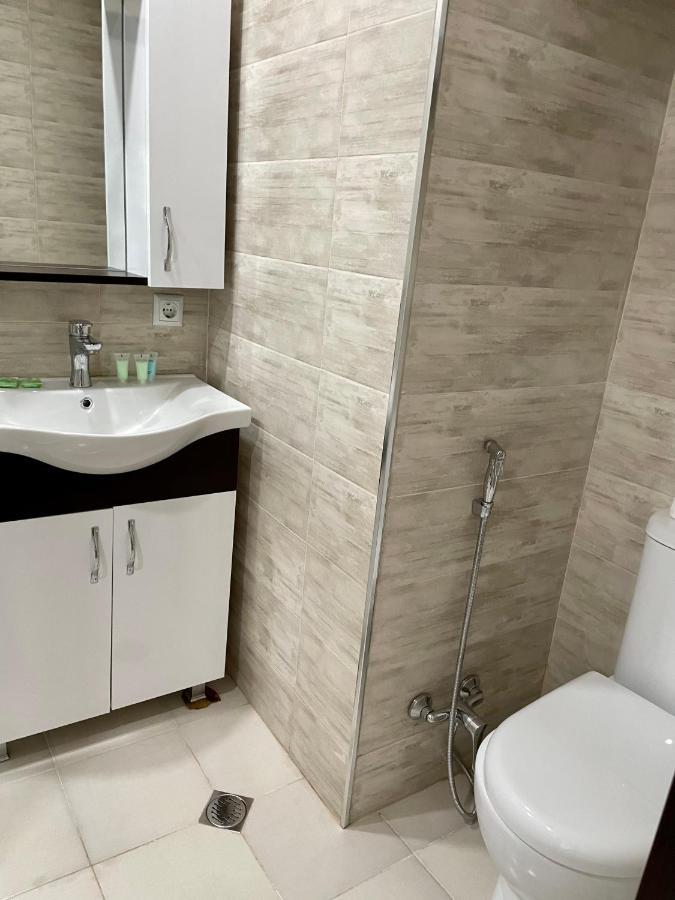 Sea View Apartments Orbi Beach Tower Batumi Esterno foto