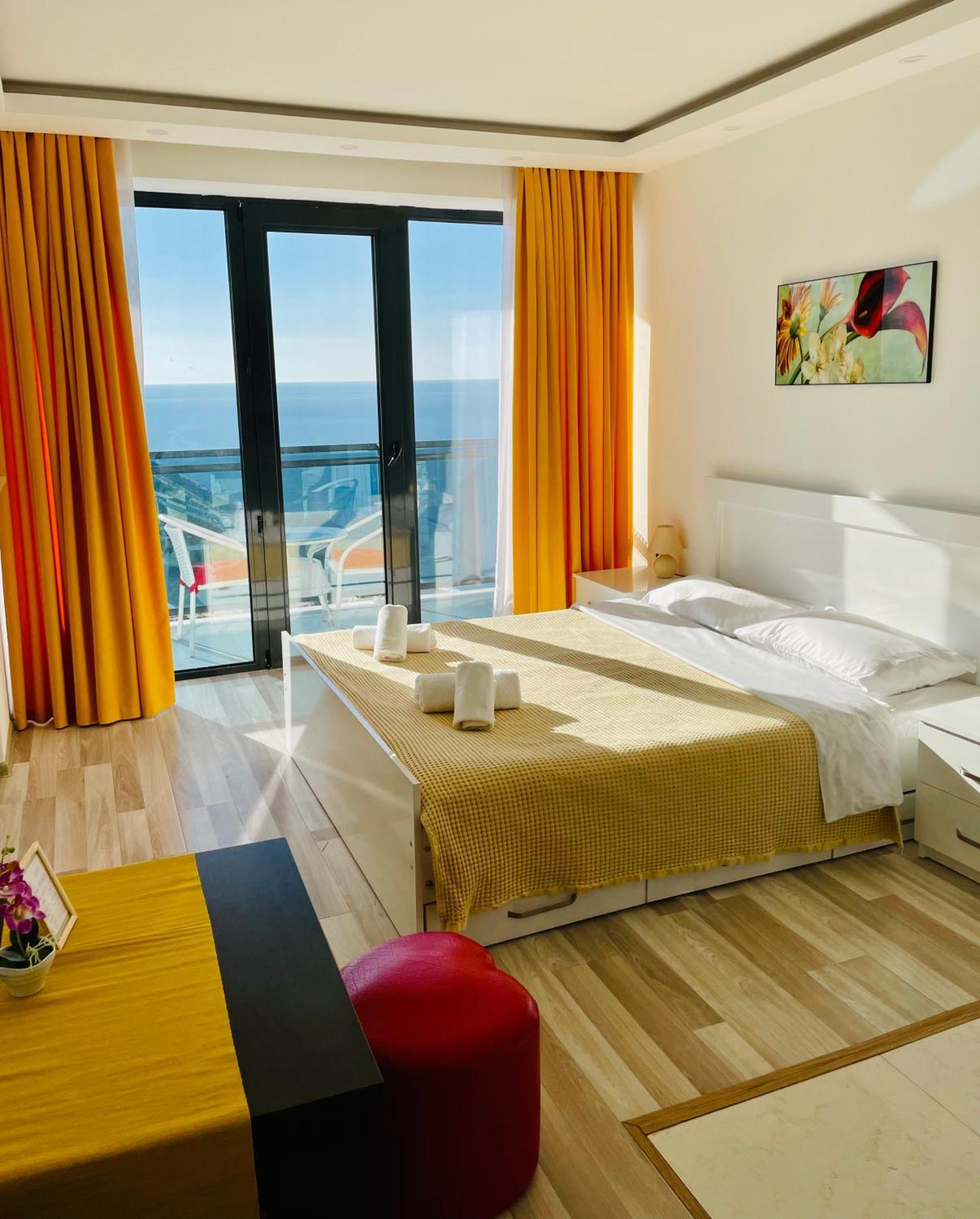 Sea View Apartments Orbi Beach Tower Batumi Esterno foto