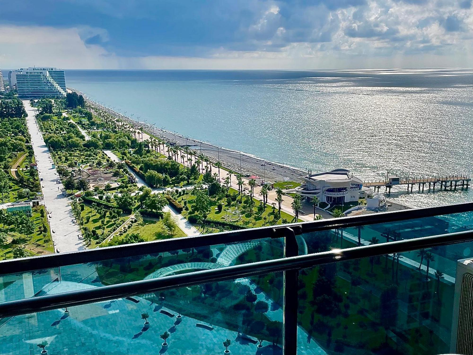 Sea View Apartments Orbi Beach Tower Batumi Esterno foto